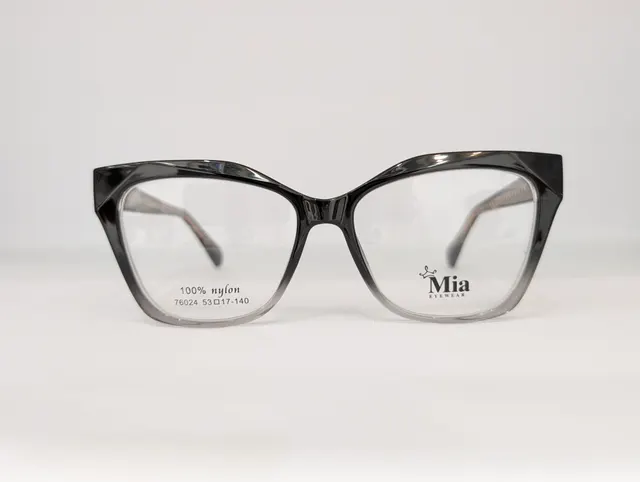MIA EYEWEAR ( BLACK/TRANS) Q00195