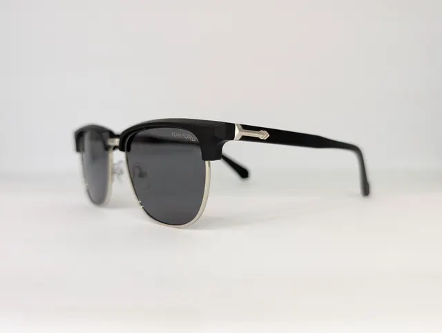TOMFORD BROWLINE ( BLACK TINTED) Q00214